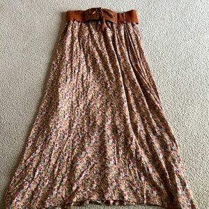Flower patterned maxi skirt